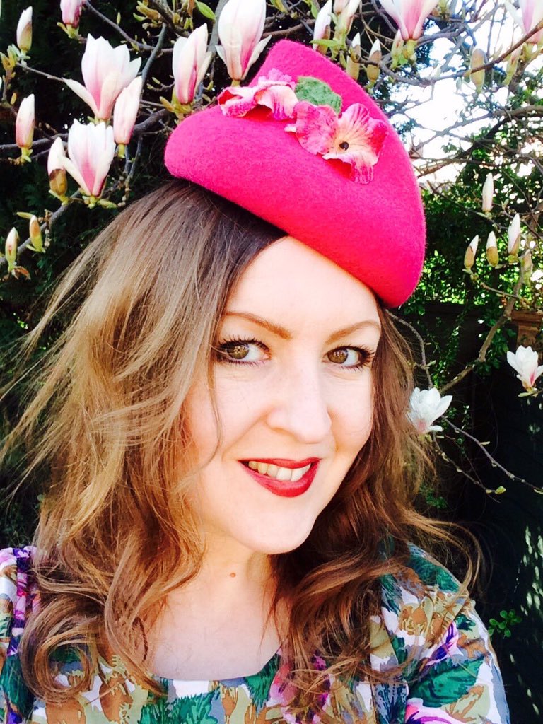 SweetheartHats's tweet photo. Looking forward to #spring? Time to get a new #Easter bonnet! Check out these amazing styles: https://t.co/jVJjabNDck https://t.co/DCzVNe9c7X