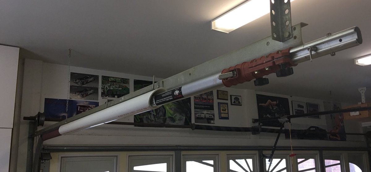 Rogero48's tweet photo. #storageSunday solved my issue storing my telescoping pole saw and my 12’ pressure washer wand. This gets them up and out of the way...🤓 https://t.co/Ifpc6jYmfP