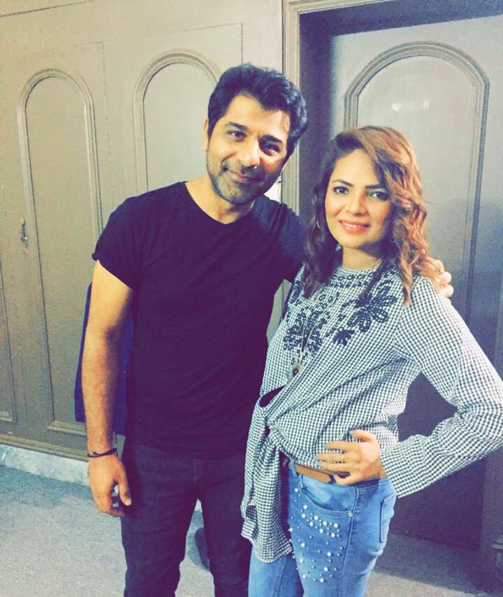 mehak_official's tweet photo. #Posing with my #Favourite #Concert, life of a Artist on stage #PindiExpo #2018k #MehakAli 🙌 @shujahyder https://t.co/ufOiFO5tCz