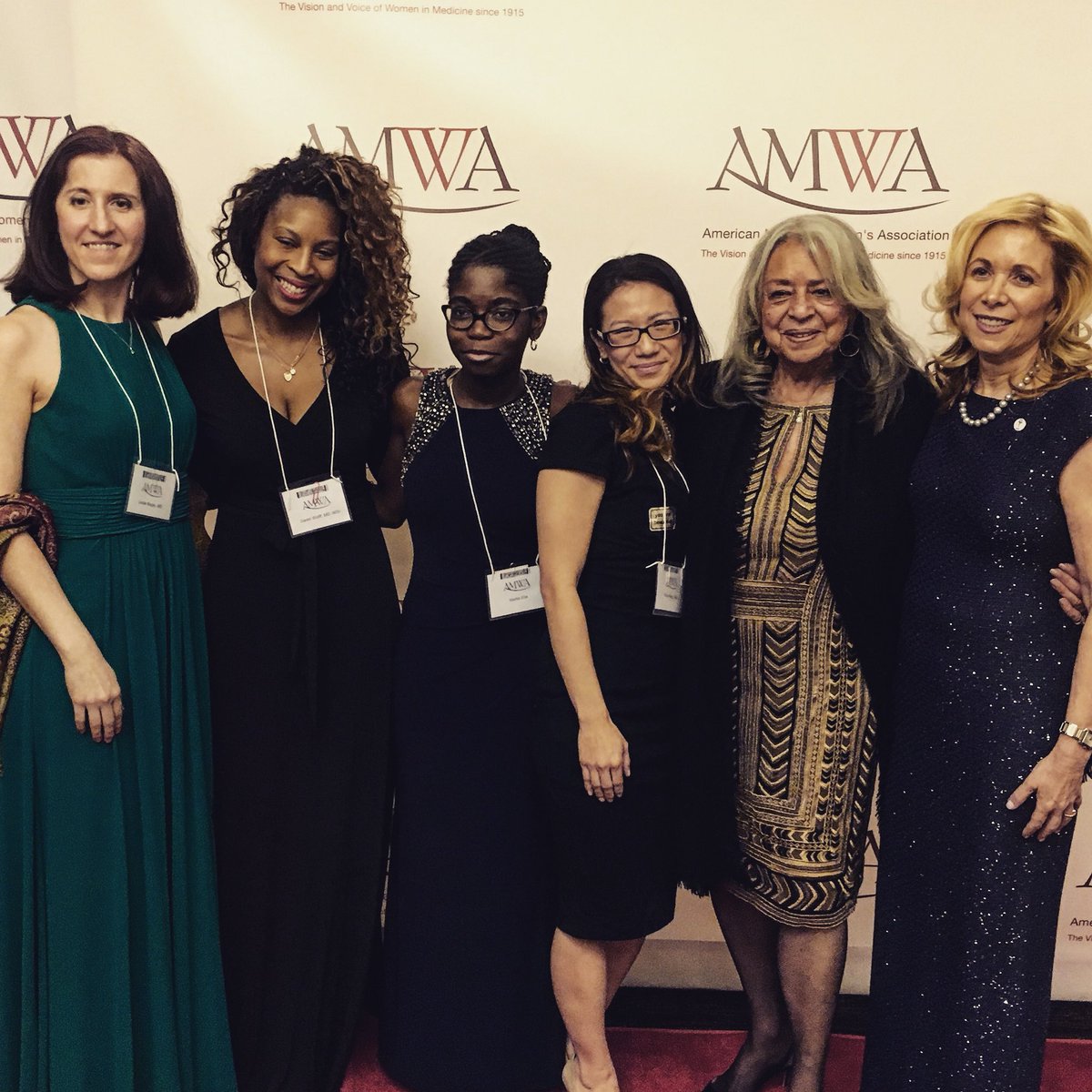 TupeloPointe's tweet photo. Wellelsley alumni at The American Medical Women’s Association. @wellesleyalums @AMWADoctors #amwa103 @wellesleyalums  #wellesley #alumni #womenleaders #womenempowerment #womenpower #wellesleycollege #changeisgood #breakthestandard #glassceilingshattered #shecan #sisters https://t.co/lLTHbt0b28
