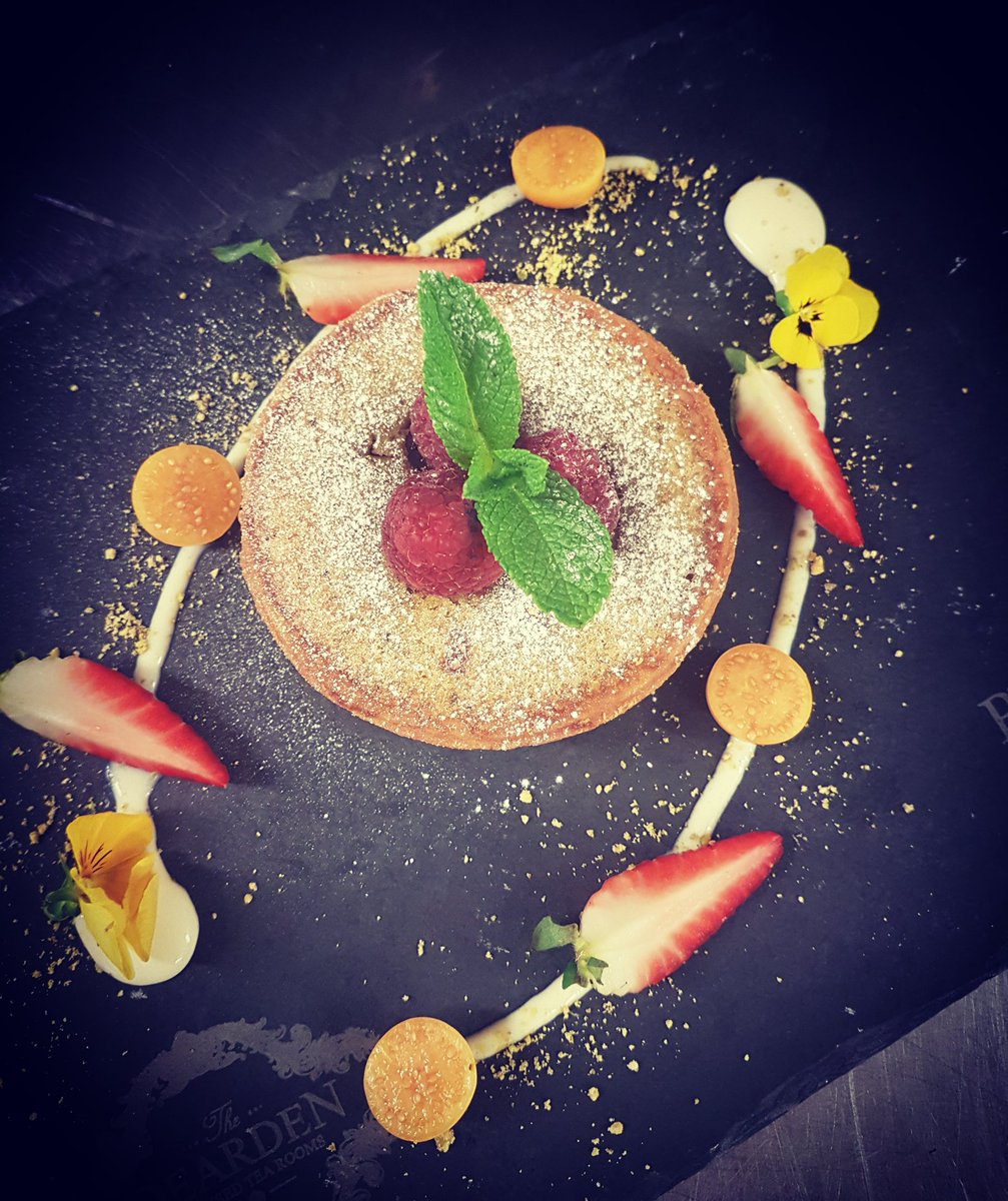 DeardenTeaRoom's tweet photo. Pistachio &amp; Raspberry Bakewell Tart on the specials this week.

#pistachio #bakewell #gastro #raspberry #specials #pastry #foodporn https://t.co/MOezXnkxAH