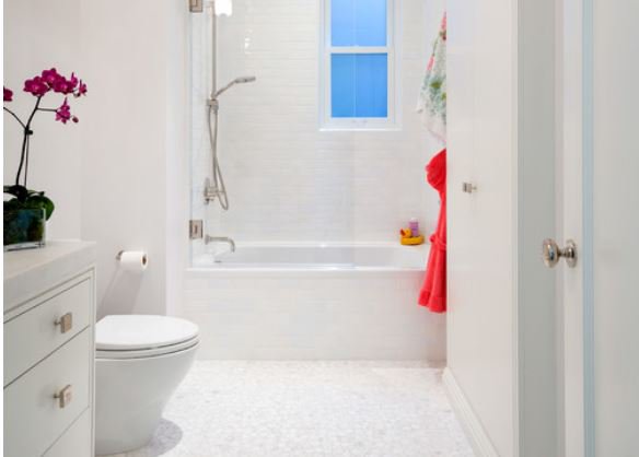 ScottKingCGC's tweet photo. One person's lush can be another's flush—as in flush away that weird or ugly bathroom decor before it drives you insane, or would-be buyers straight to another home. https://t.co/0ptQreR1Dz #bathroomdesign #HomeImprovement  #SWFL https://t.co/Nl5xTKCXXE