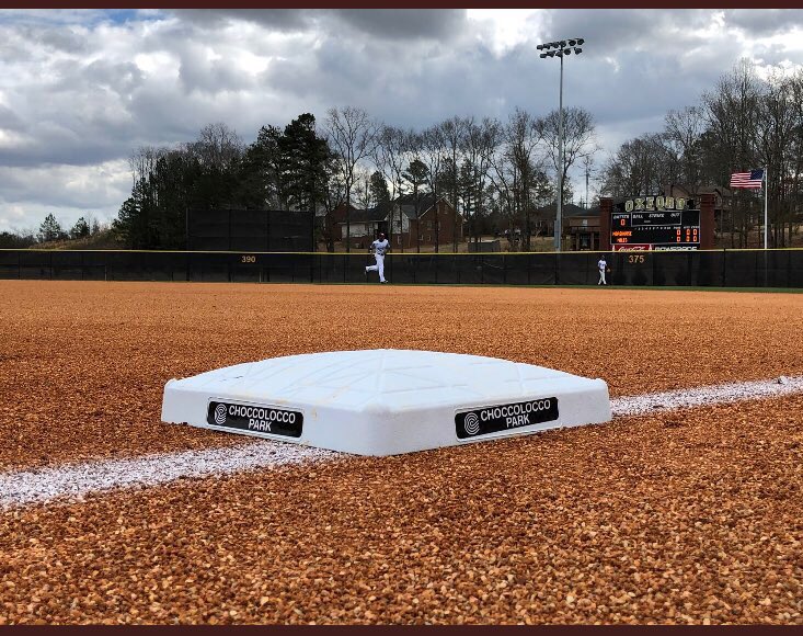 OLDGOLDSPORTS's tweet photo. A little competition with the @choccoprkground crew never hurt anyone. Last week grounds crew STUD belt goes to @jdanelutt21 this week he passed it on to @loganwatson2015 https://t.co/J8cAxkjgP8