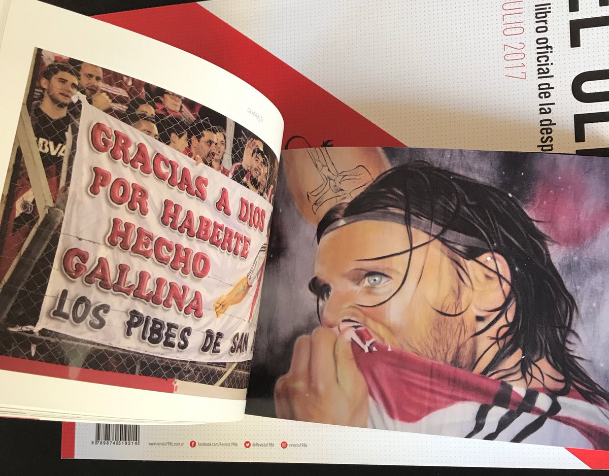 Revista1986's tweet photo. ¡QUÉ TRAPO! 👏🏼👏🏼👏🏼
La bandera que los Pibes de San José hicieron para la despedida de @FerCaveOficial y salió en #ElUltimoGol 📕⚽️
👉🏼 Conseguilo en https://t.co/aKEaVfJlm5 https://t.co/JqvbdBfE8q