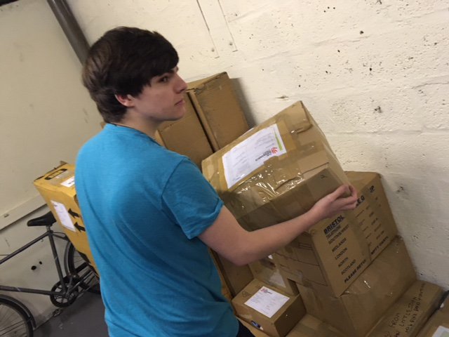 Bananaboxtrust tweet media