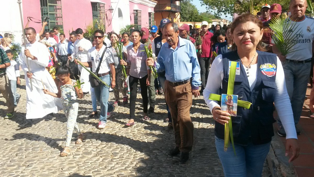 DPDFalcon_'s tweet photo. #SemanaSantaSegura2018   desde el estado Falcón @DPDPrevencion @GMAtodaVidaVZLA  @FrentePFalcon https://t.co/w8SebqAO0Y
