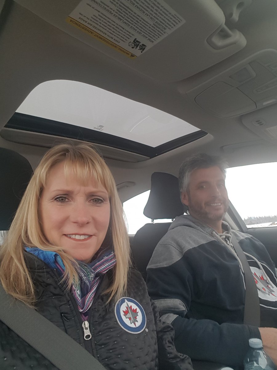 runneramma's tweet photo. On our way! #GoJetsGo #goteamJones #manitoba #curling #hockey https://t.co/zUVMyPekxu