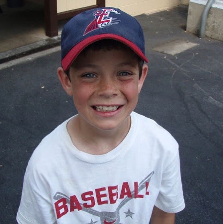 rachydips's tweet photo. #livelikemichael we all miss you💙 3/25/14 https://t.co/TWzEa9AIJv