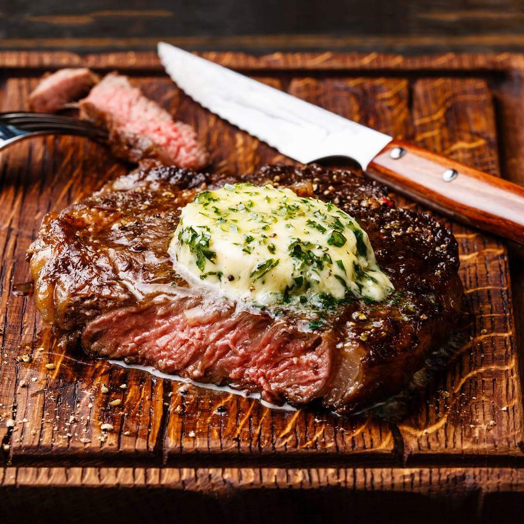 Buy the best quality halal meat online | delivered to your door every Thursday 😄🍔 log on to HalaNiVore.com 

#halalrestaurant #halalfood #halalfoodie #halal #food #halalfoodlondon #halaluk #halalsteak #halal  #halalfood #halalfoodie #haloodie #halalblog #halalblogger