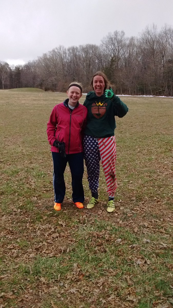 RosesUltimate's tweet photo. God bless America #interteambonding @skidmorewombats https://t.co/f7kqjX46eW