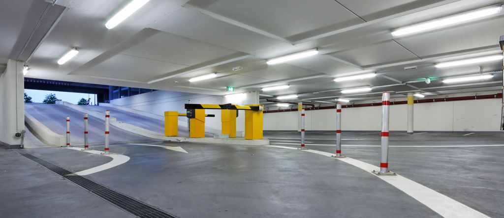 poliledsigns's tweet photo. Parking Lots need to have super bright lighting. Our UL Certified Tri-Proof LED Lamp is the perfect option for this type of lighting design. Need more information? Go to our website!
#parkinglot #parkinglotlights #parkinggarage #parkingarea #led #ledlights #triproof https://t.co/camrWVV68G