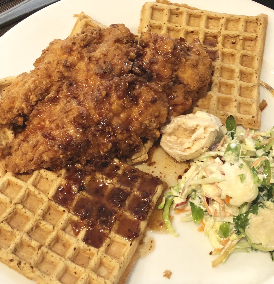 amitakesonparis's tweet photo. Happy #InternationalWaffleDay from our friends at @ElisTable in #Charleston @CityCharleston @ExploreCHS #elistable #chickenandwaffles #waffles #YummyYummy https://t.co/TxMtCBbc85