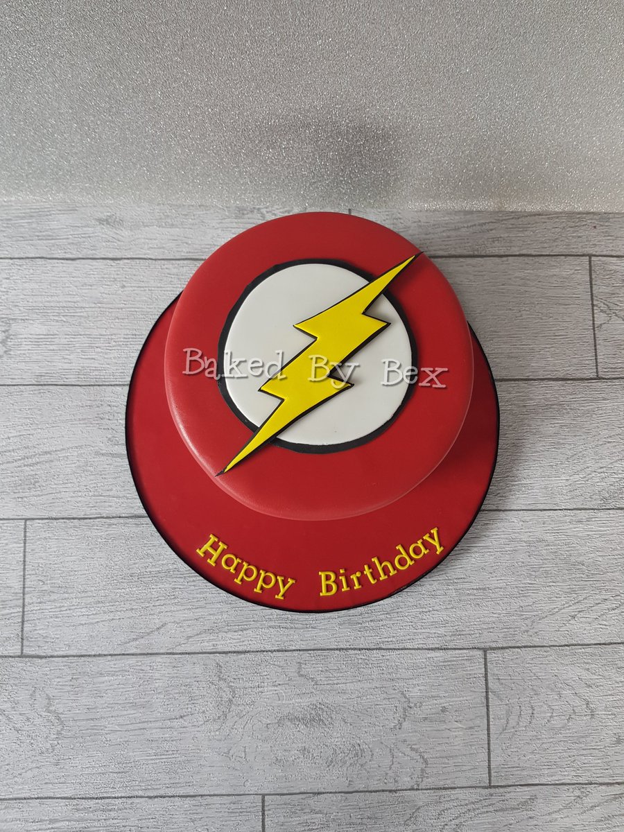 BakedbyBexhull's tweet photo. The Flash⚡My first Vegan cake which proved a bit of a challenge but was worth it for the feedback I received! #theflash #dccomics #dccake #flash #flashcake #comics #comicstrip #vegan #vegancake #veganfood #vegancommunity #bakedbybex1 #bakedinhull #hullbaker https://t.co/AZ7A6ZpKKo