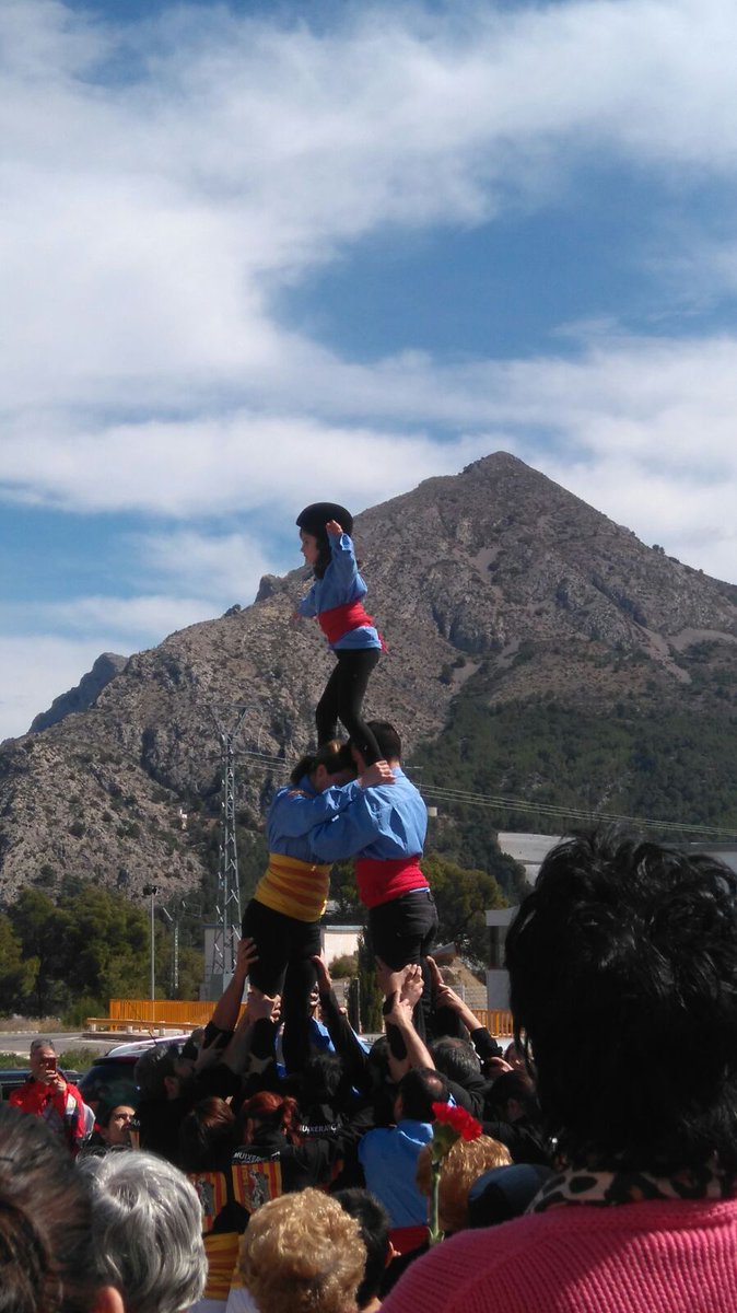 Antifa_MB's tweet photo. Un plaer acompanyar de nou a les companyes del Col·lectiu per la recuperació de la memòria històrica de Callosa d'en Sarrià. Seguim! ✊ https://t.co/dDpR3oAbKs