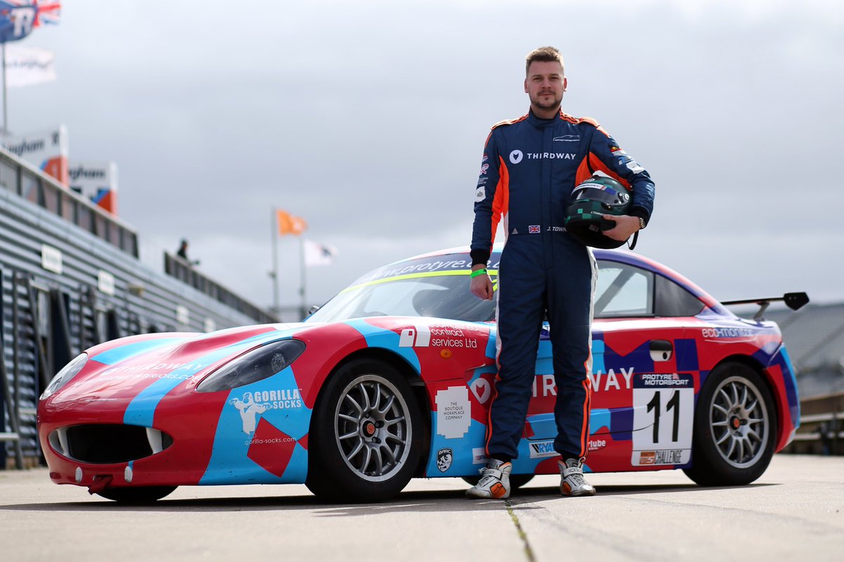 TownsendRacing's tweet photo. The 2018 season is Go!
A huge thank you to all our sponsors for your continued support - let’s do this!
📸@jakobebrey
#weareginetta #ginetta #gt5 #rockingham #thisisthirdway #gorillasocks #protyremotorsport #tengtools #theboutiqueworkplaceco #acs #motorsport #racing #ecomonitor https://t.co/6v6w5znOkT