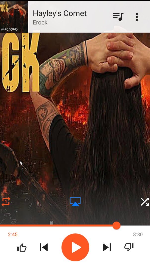 LiciaGetScared's tweet photo. More studying = more @331EROCK on repeat 
📚📝✔️ https://t.co/1xfoByEBJj