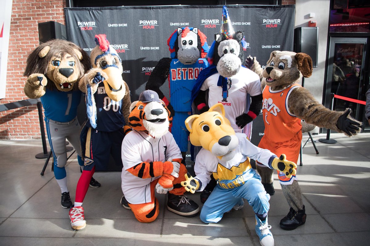 PistonsHooper's tweet photo. Thanks to all my fuzzy friends for coming to my birthday! Check out my full size LEGO replica of me! Thank you all for coming! #DetroitBasketball #HappyBirthdayHooper https://t.co/SpRbCcRmSu