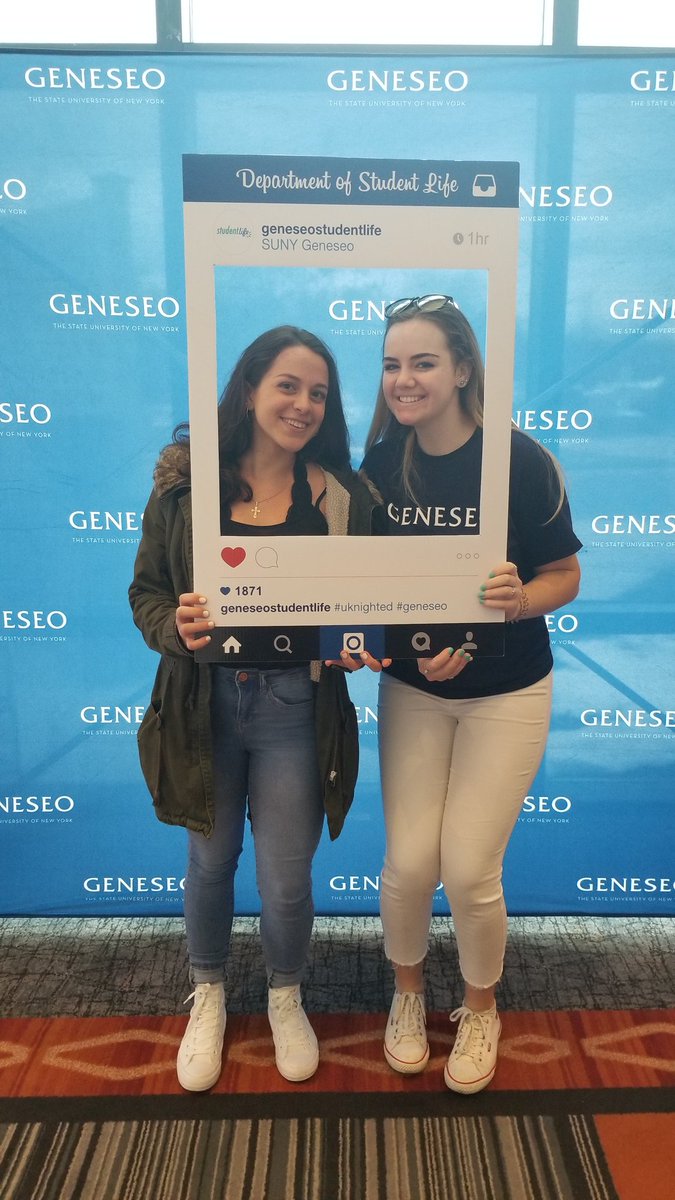SEFrank80's tweet photo. @thgeneseoknight @SUNYGeneseo @GeneseoUA our first students at the step&amp;repeat #geneseo #acceptedknights https://t.co/BDeg4y0Pci