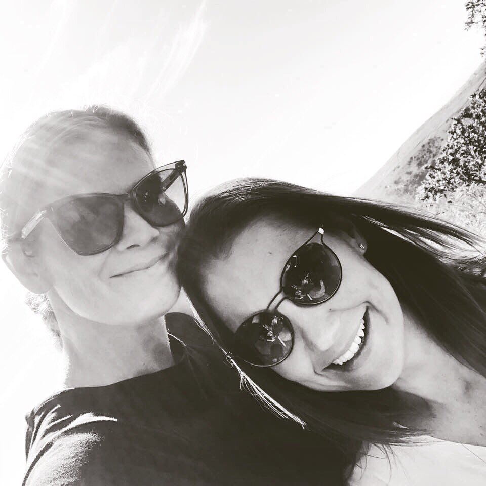 Tam1306's tweet photo. Weekend fun #smiles #friends #findinghappy #toughtimes #myspecials #grateful https://t.co/khzXy6U0Nw