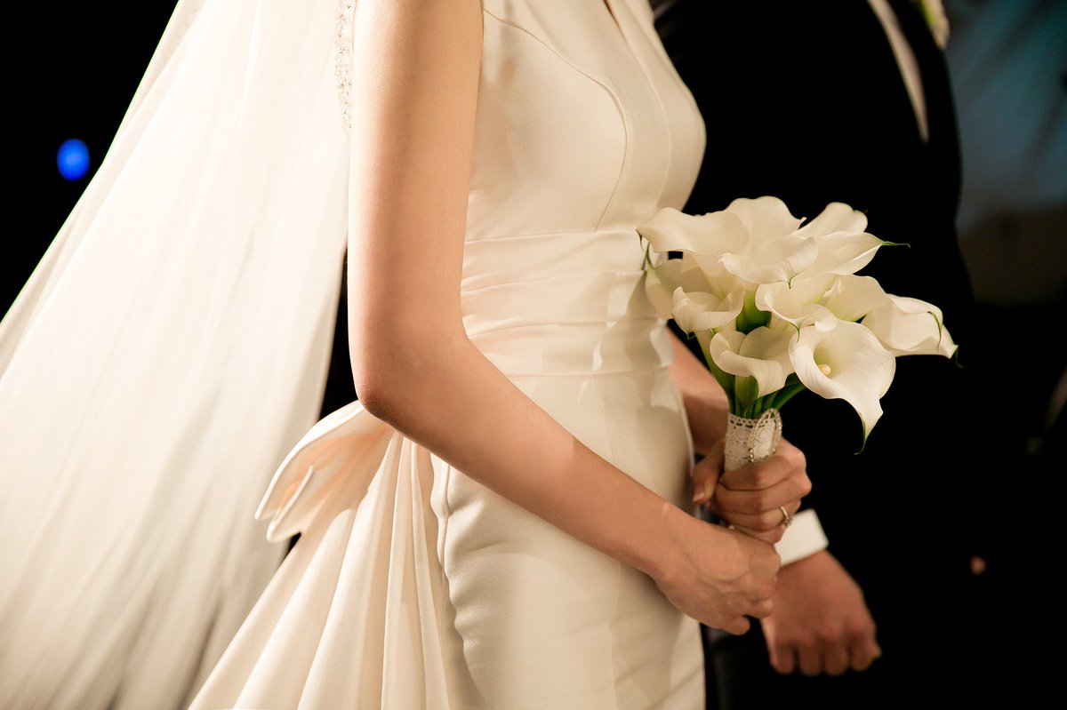Nel giorno del tuo #matrimonio non dare niente per scontato! Scopri come "indossare" al meglio il bouquet #nozze #sposi #sposa #bouquet 
➡️➡️➡️passionesposi.com/notizia/come-i…