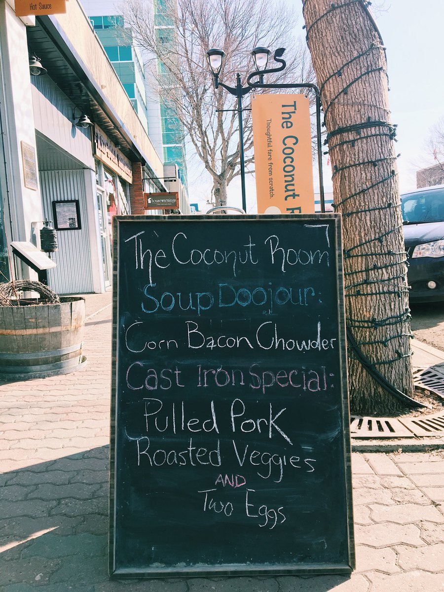 Kicking off the new week with brunch and mimosas! 

Come grab a Big Kahuna Cast Iron loaded with Pulled Pork, Hashbrowns, Roasted Veggies and topped with 2 Eggs 🍳 add on a Coconut Cloud Nine and you’ve got yourself a successful Sunday 🤙🏼🌿