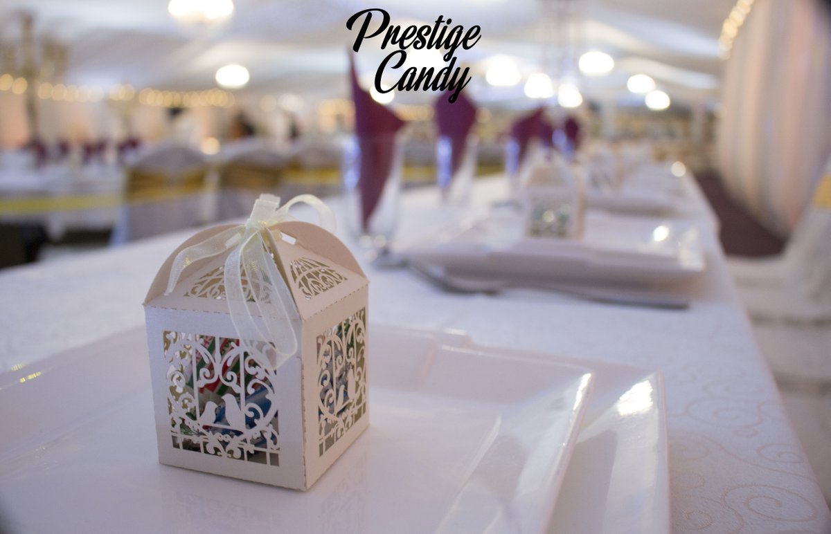 PrestigeCandyUK's tweet photo. Are you looking for bespoke sweet boxes for your wedding/event/party?🎉💍🍭, you select from a choice of sweets, box designs and amount and we’ll do the work!☺️💪🏼
-
#sweetconesforalloccasions#sweetconesuk #sweetboxes #prestigecandyuk https://t.co/QRPqUEzb8E