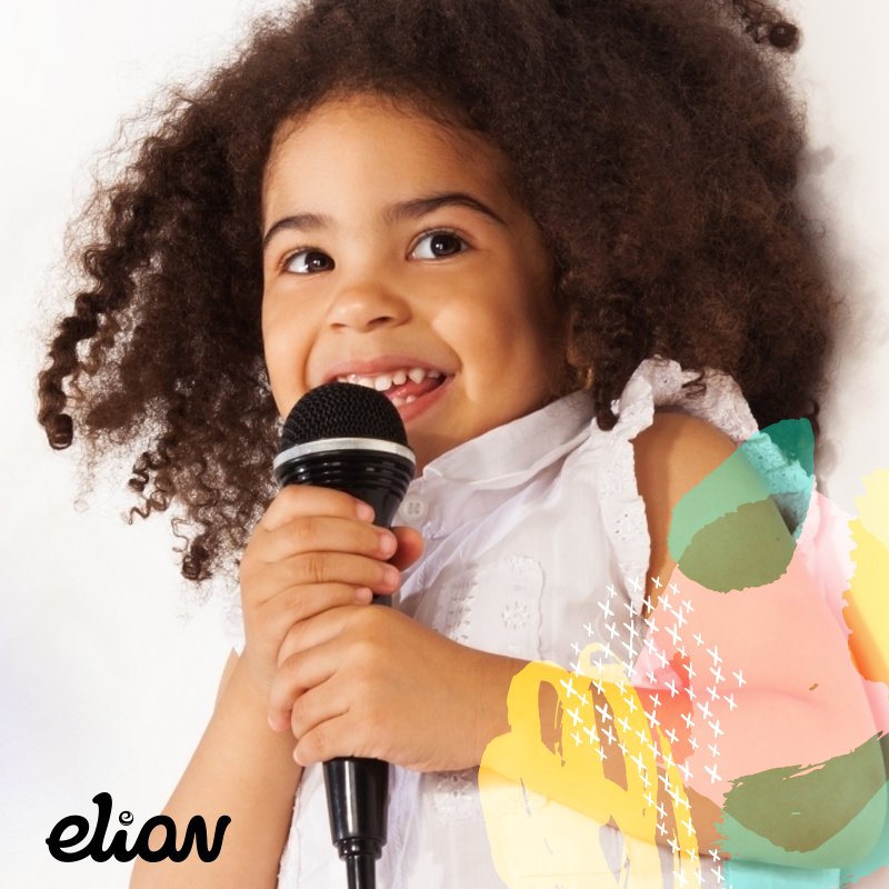 Que tal soltar a voz com a criançada? Chame os amiguinhos dos seus filhos e façam um karaokê com as músicas dos desenhos e filmes que eles mais amam. Diversão com a família e os amigos é um #MomentoElian.