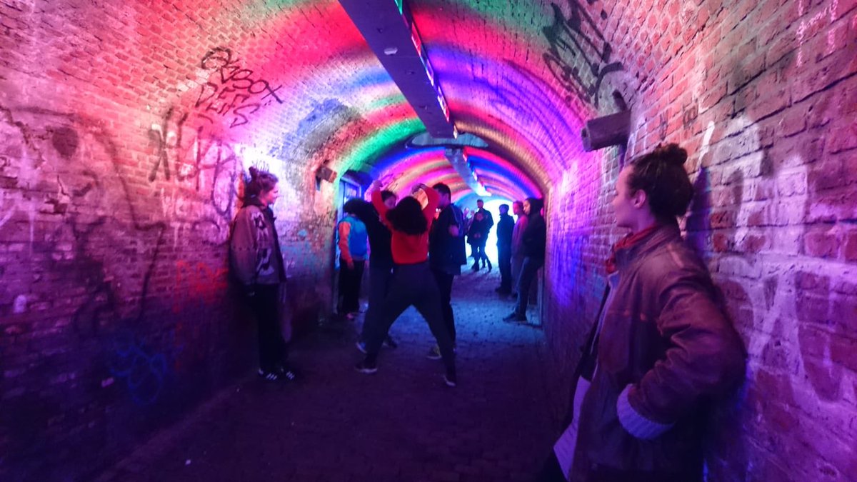 #Transformers set design by: Utrecht inner city. 
@TweetaktUtrecht <a href="/wijzijnDOX/">Wij zijn DOX</a> #danceinpublicspace #lovemyjob #DOXatelier. 31 March 2018 ~ Premiere @ 16:00.