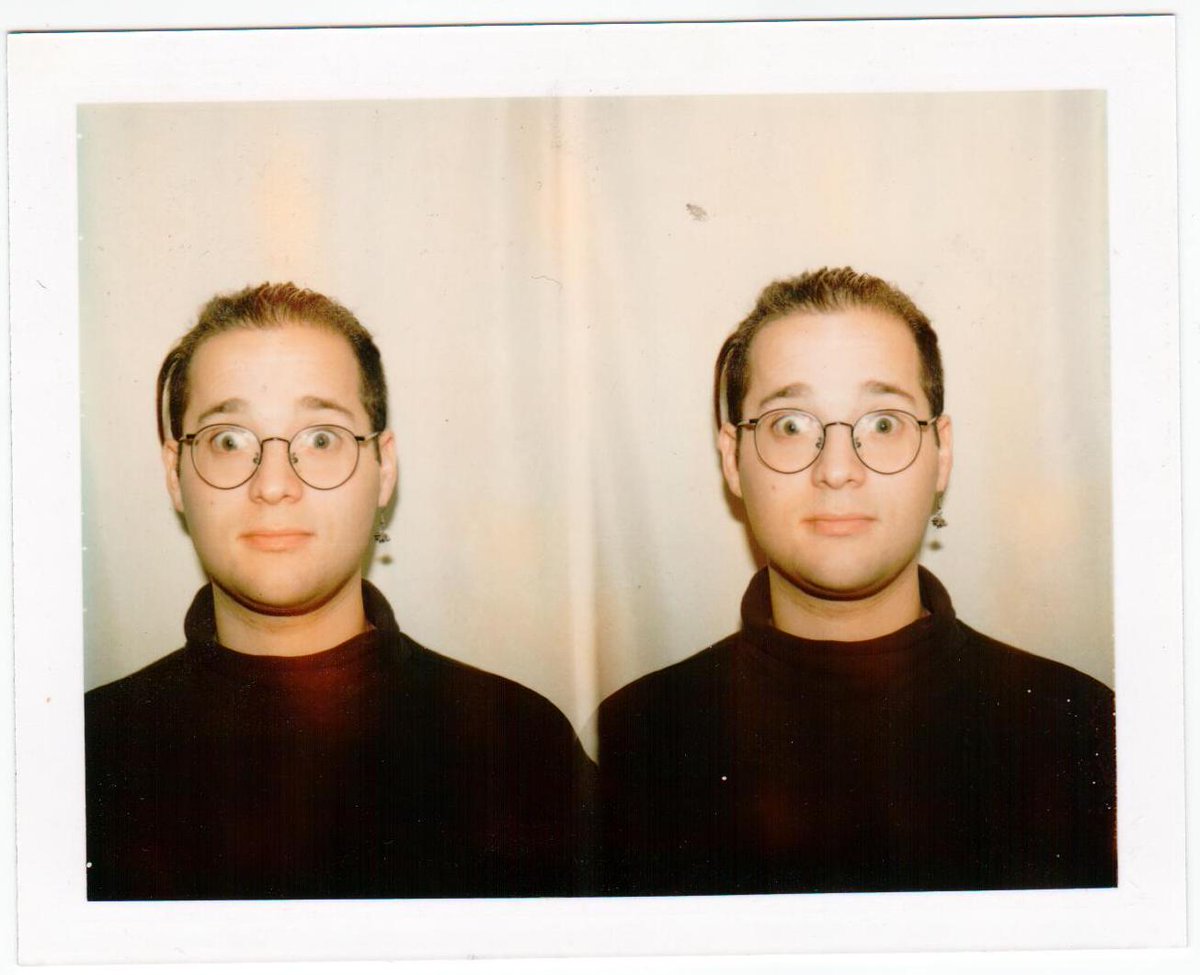 danfuzz's tweet photo. Old unused passport photo. ~1995. #muchlatertweet https://t.co/2mxziP6Hu6