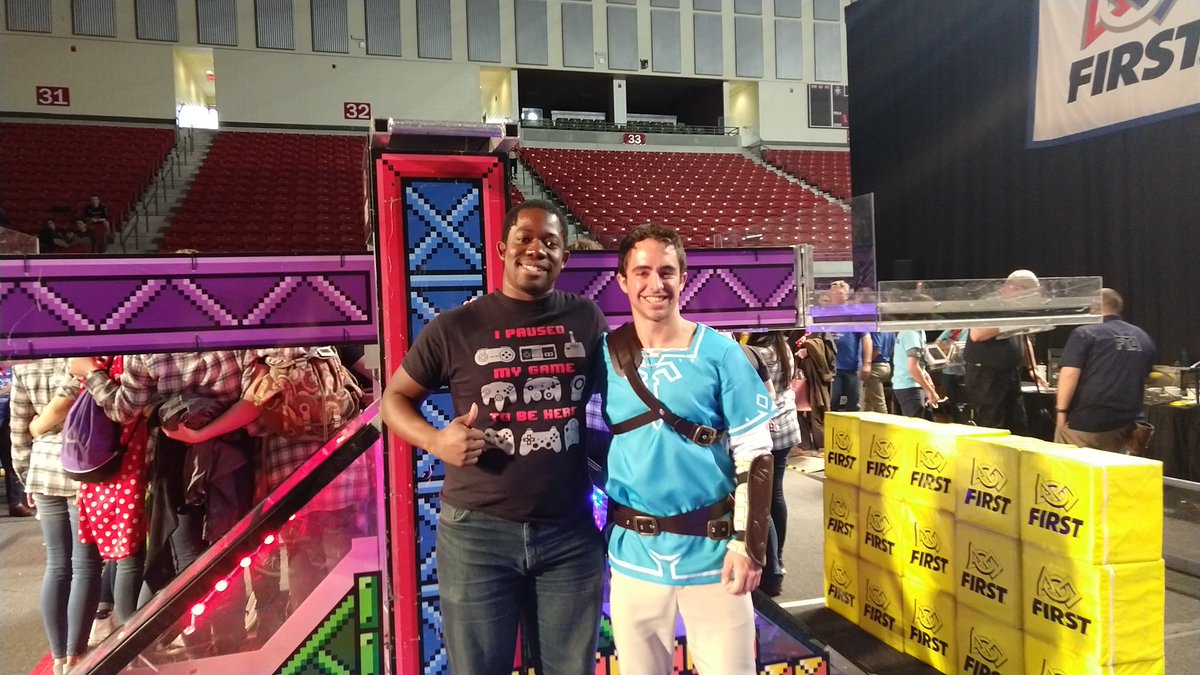 FRCDave's tweet photo. This guy is one amazing MC! 🤸♂️ Thanks Matt for joining us at #PghFIRST! https://t.co/CXYMyelOTA