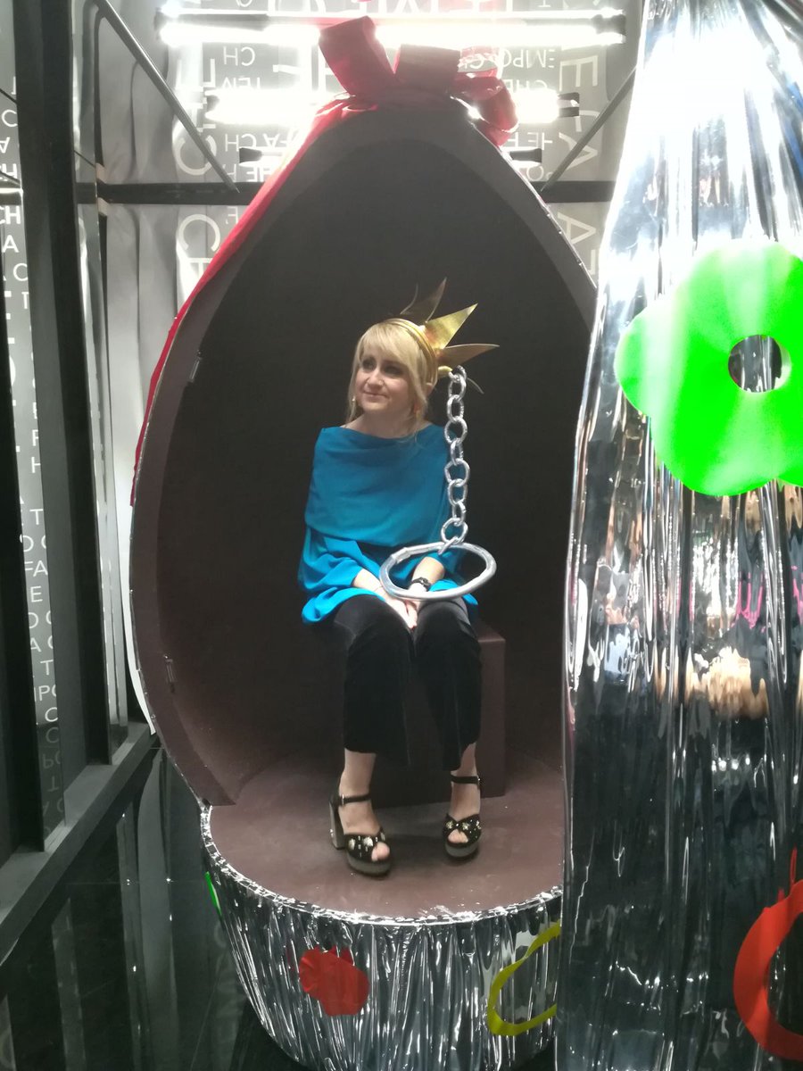 lucianinalitti's tweet photo. Che sorpresa c'è dentro l'uovo? Il solito portachiavi!!! #semprepiucretina #chetempochefa #Pasqua https://t.co/i9QS8P8yr0
