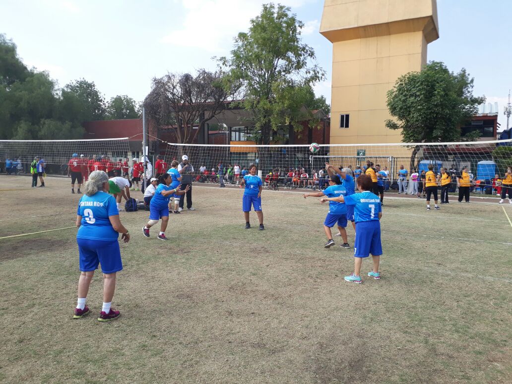 gabyrejondej's tweet photo. Una calurosa felicitación a la delegación Quintana Roo de nuestros adultos mayores que nos representaron en la edición XXVII de los Juegos Nacionales Deportivos y Culturales 2018 organizados por el INAPAM, y en donde hicieron un destacado papel trayéndose algunas medallas. https://t.co/1ZwOLSqvtK