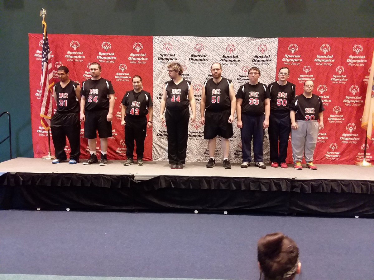 David11227490's tweet photo. 2nd place silver medal in basketball https://t.co/OjH0U0O1F7
