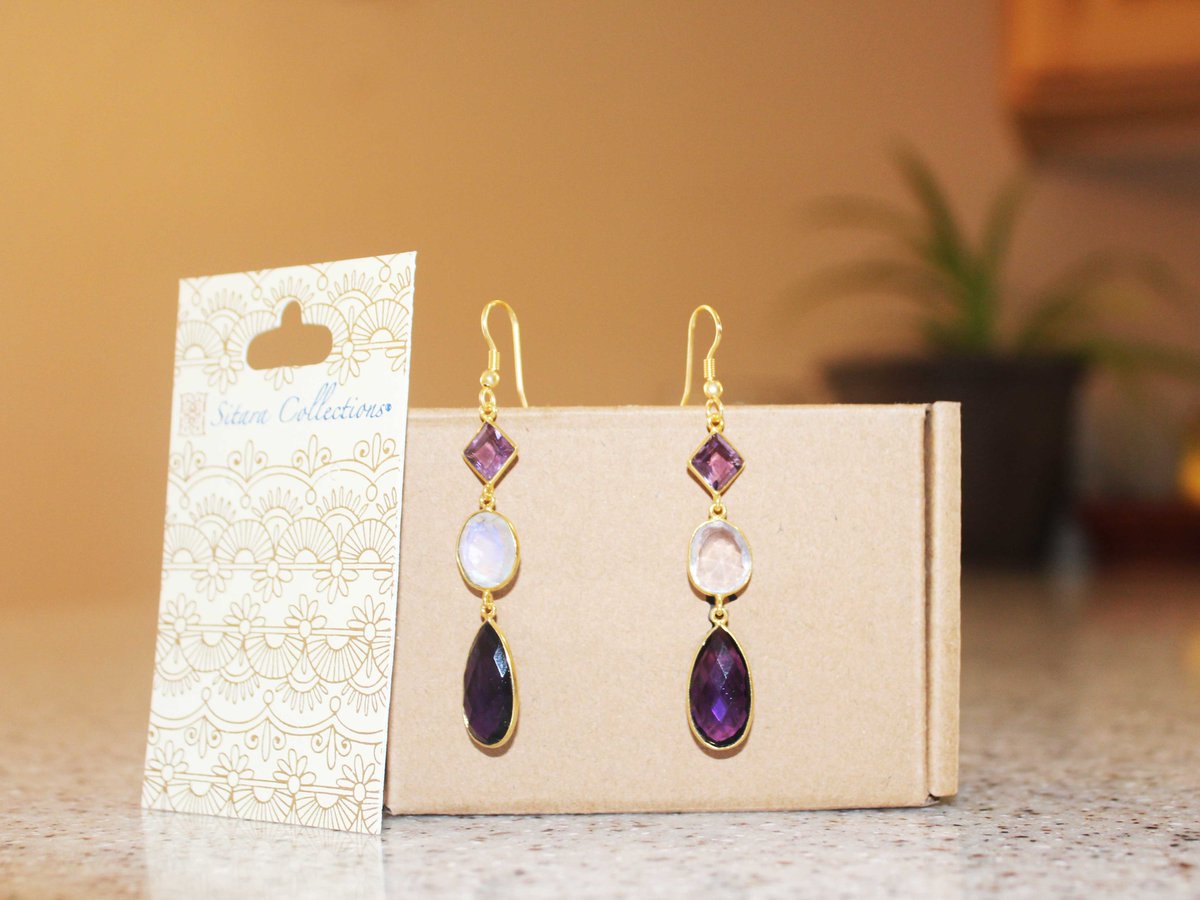 reviewsofcool's tweet photo. Love the #SitaraCollections Gold overlay Amethyst and Rainbow Moonstone Earrings. The amethyst looks amazing in the light... and the earrings even come with a handy dandy carrying case. Get yours at: https://t.co/7OW3GUUtog #earrings #amethyst #moonstone #SitaraStyle https://t.co/5XlCMnelU6