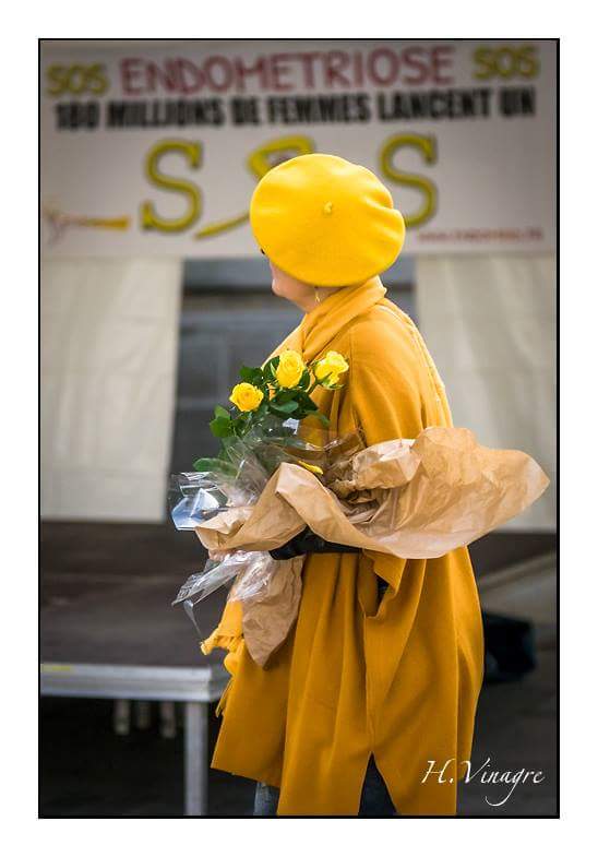 ENDOmarch_FR's tweet photo. #ENDOmarch_FR 
Une vague de jaune à Paris comme dans 60 capitales a travers le monde pour cette journée mondiale contre l'endométriose !
Merci à Helder Vinagre pour ces magnifiques photos 🎗 https://t.co/qNxanycE29