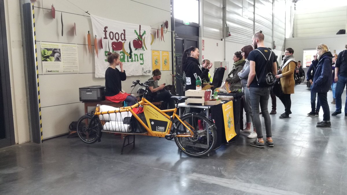 #Lemmy und #Lotte haben dieses Wochenende den Jungs und Mädels von <a href="/FoodsharingDE/">foodsharing - dieser Kanal ist nicht mehr aktiv!</a> #Münster geholfen, emissionsfrei Lebensmittel für die #Veggienale zu retten!