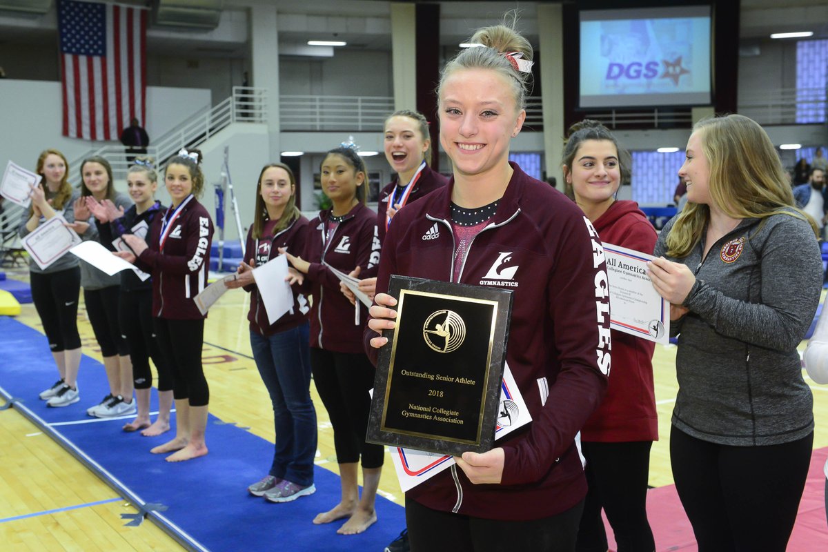 A special shoutout to #Hamline's Doug Byrnes for being named the 2018 NCGA Coach of the Year and #UWLaCrosse's Samantha Wiekamp for being selected as the 2018 NCGA Outstanding Senior Athlete Award Recipient! #NCGAGym