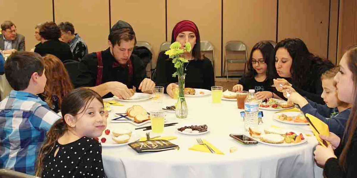 ShalomKy's tweet photo. HooShir participated in services and entertained  crowd at Membership Appreciation Service on Mar 24. https://t.co/M5eNKzCHan