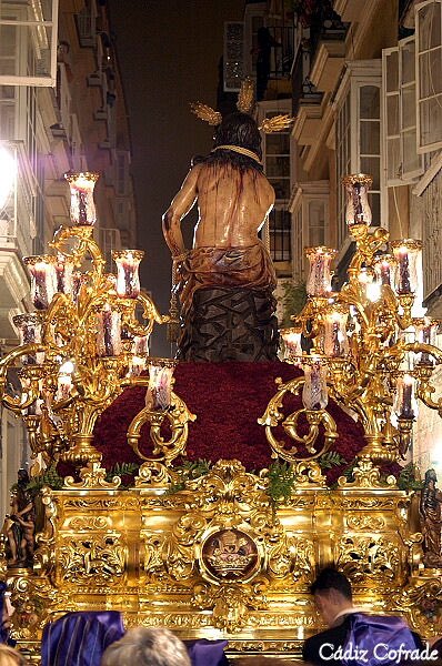 AbrahamMateo's tweet photo. Como cada año, orgulloso de ver a mi Cristo de la Humildad y Paciencia de Cádiz! 
#DomingoDeRamos  
#SemanaSanta2018 https://t.co/1z7uy1HjEY