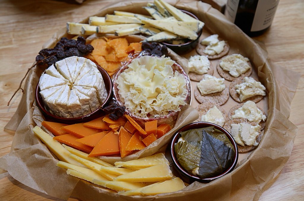 Japanaffinity's tweet image. Saturday in Oxford experimenting with Two big gastronomy fermented pleasures:
Cheese and Sake.
Thanks to CultureAndCulture to organise this great mixed of fermentation, Umami and Ideas.
Looking forward to create more combinations &amp;amp;new learnings in the future with @cheese_academy