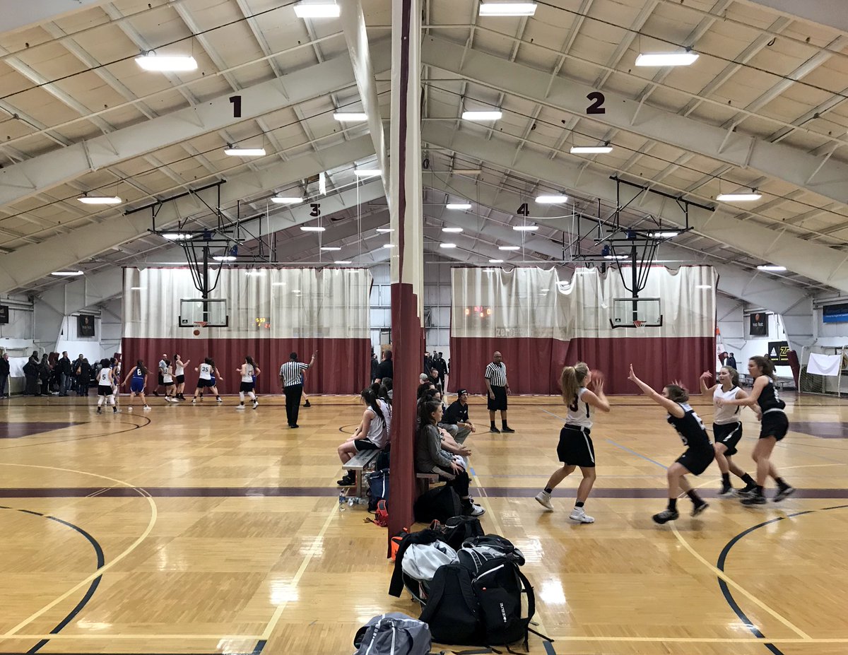 GirginisSports's tweet photo. BDS White (left) and BDS Black (right) each playing for the @ZeroGravityBB Coaches v Cancer Challenge championship!! #BDStakeover https://t.co/65dSzAZESm