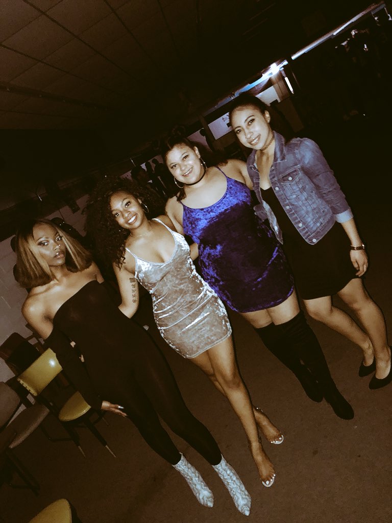 badasx_maia's tweet photo. Episode 1 🤧🦍🤤 #blackoutseason5 #mowestalphas https://t.co/mLoNAp8qDg