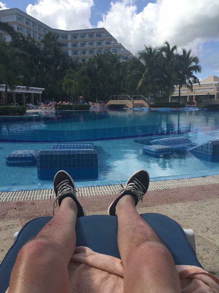 regaenhueftle's tweet image. my grandpa is basically every college kid on spring break.