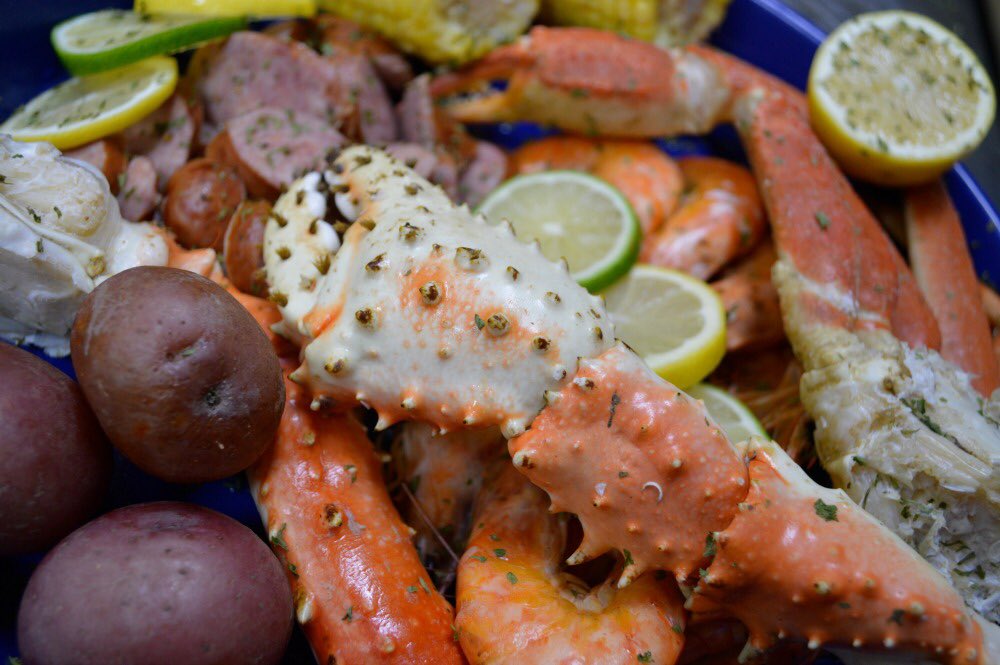 ragincrabdallas's tweet photo. #Alaskankingcrab #royallydelicious #ragincrab #lowestgreenville #lovelowestgreenville https://t.co/TzpmTplJAY
