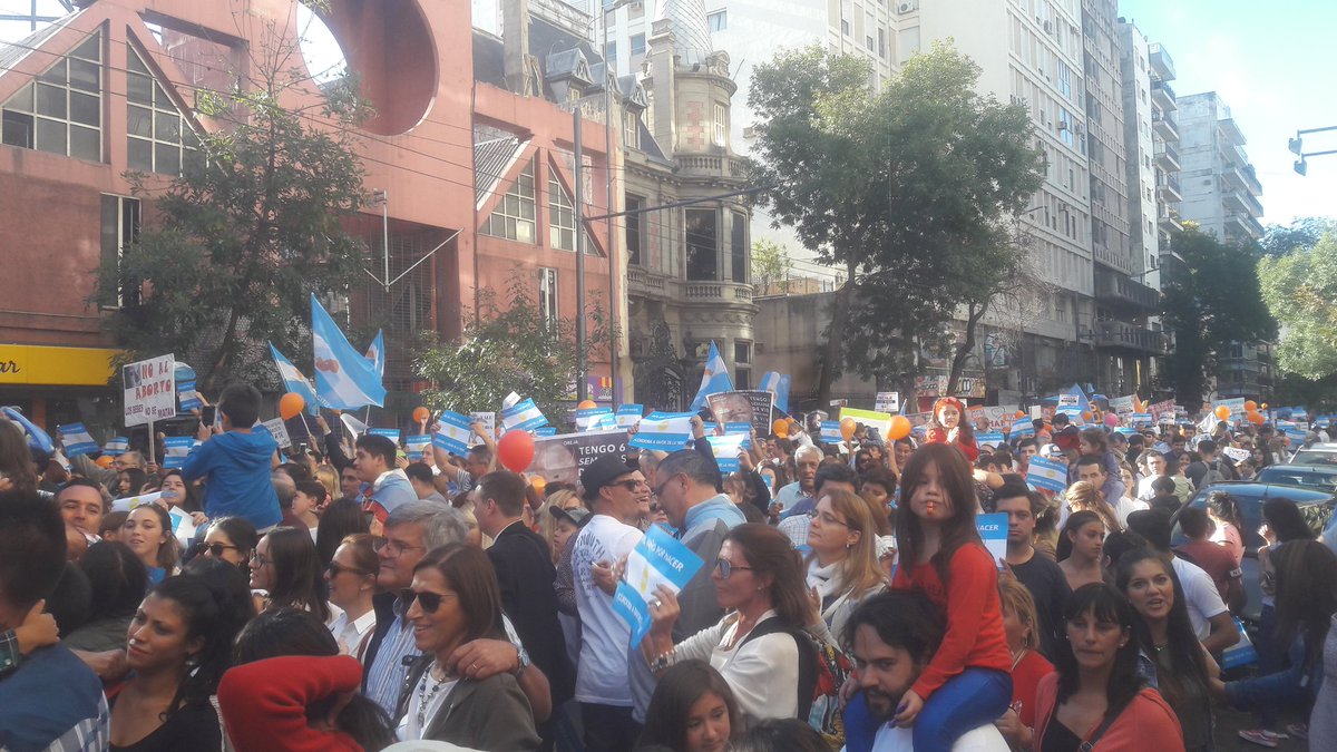 EzeRomano000's tweet photo. Miles de Cordobeses le decimos #SiALaVida #25M #DiaDelNiñoPorNacer #Cordoba #EstoyConAmbasVidas https://t.co/vWJLyXLf5I