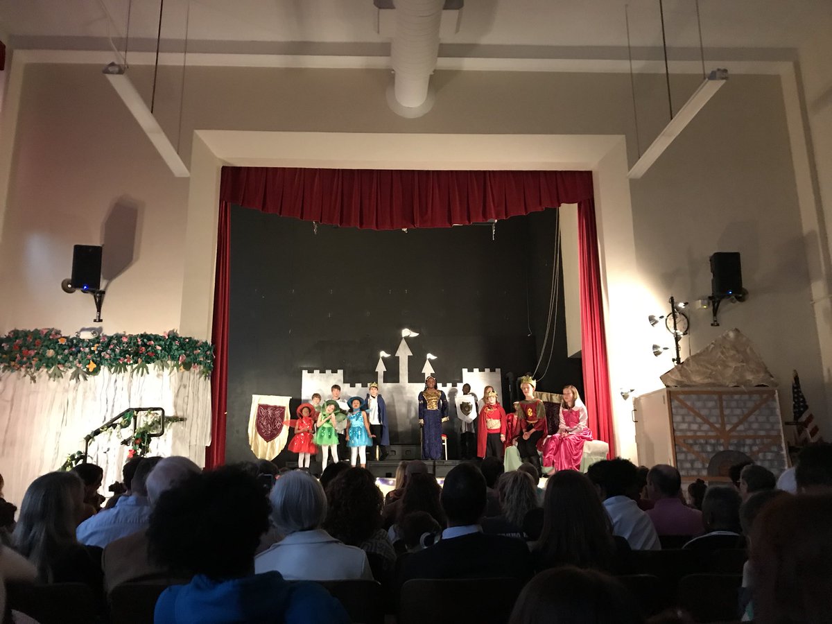 Fantastic performance by Sylvan Park Elementary 4th graders! Packed house! #SleepingBeauty <a href="/disneymusicals/">Disney Musicals</a> Thx to <a href="/tpac/">TPAC</a> &amp; all community sponsors, educators &amp; parents making #art in schools essential. My kindergartener was #inspired