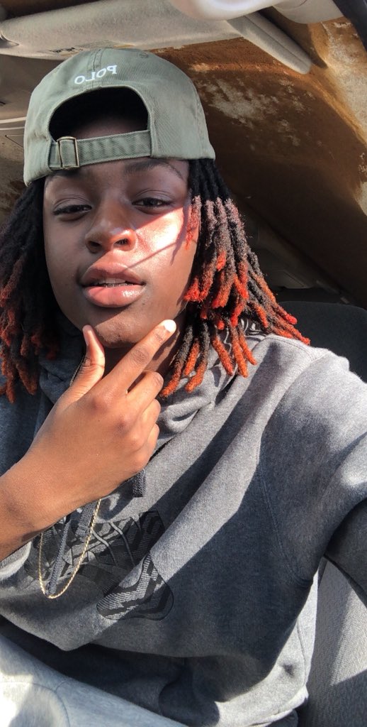 CountryStud__'s tweet image. DarkSkin Appreciation 🍫✨ #teamdarkskin