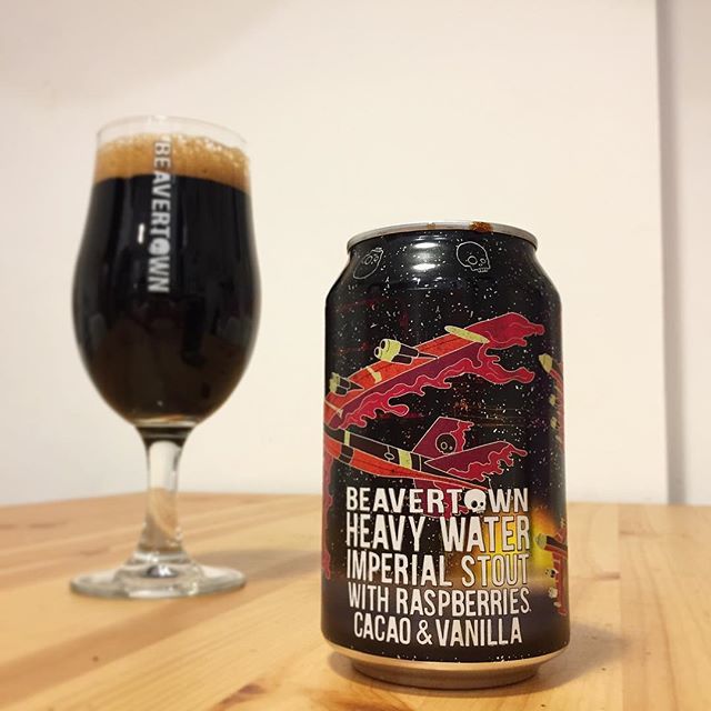 bushcraftbeer's tweet photo. Bit of #SundayStout - drinking @beavertownbeer Heavy Water Imperial Stout with Cherries and Cacao Nibs
#Beavertown #ImpyStout #Sunday #CraftBeer #ModernBeer #BeersofInstagram #Beerstagram #Instabeer #BeerPodSquad #BushCraft #CheersGuys #London #GoodBeer… https://t.co/me923vbRs2 https://t.co/amNKG3k7Aa