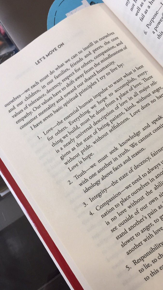 rramos1032's tweet image. Señor @VicenteFoxQue, disfruté bastante sus palabras. Este libro es una reflexión de México, EU, y el mundo, escrito con diferentes puntos de vista, tanto políticos como espirituales. Lo recomiendo. 👍🏼🇲🇽🇺🇸🌎 #VicenteFox #LetsMoveOn