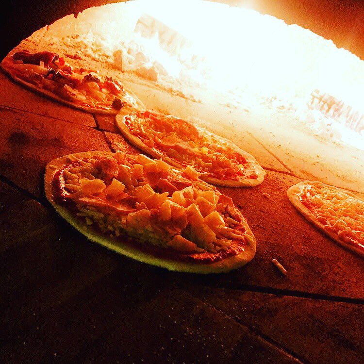Our Easter opening hours 🐥🐥🐥
Good Friday open from 5pm
Easter Saturday open from 1pm
Easter Sunday open from 5pm
Easter Monday from 5pm
Kids eat for FREE Monday to Wednesday from 5pm-6.30pm T&amp;c's